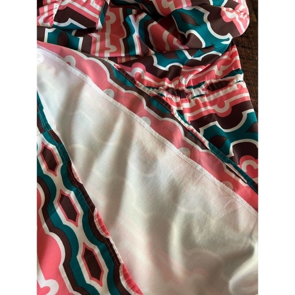 Peach Love Geometric patterned dress Size Medium - Picture 14 of 16